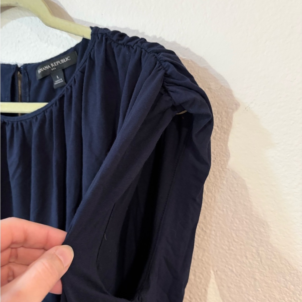 Banana Republic Navy Blouse - Picture 3 of 5